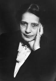 Top 10 Famous Women Scientists in History - Lise Meitner