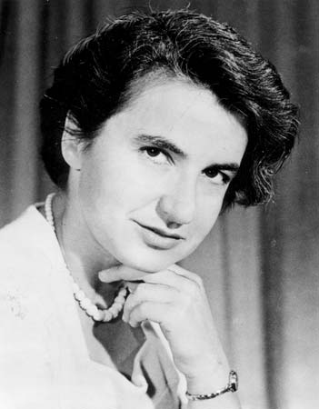 Top 10 Famous Women Scientists in History - Rosalind Franklin